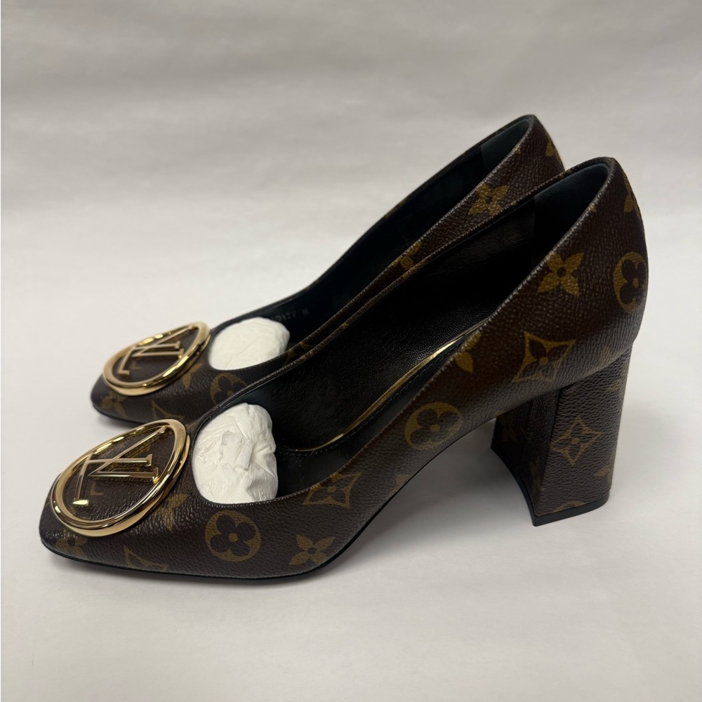 Louis Vuitton Monogram Canvas Madeleine Pumps Size 38 - Picture 9 of 10
